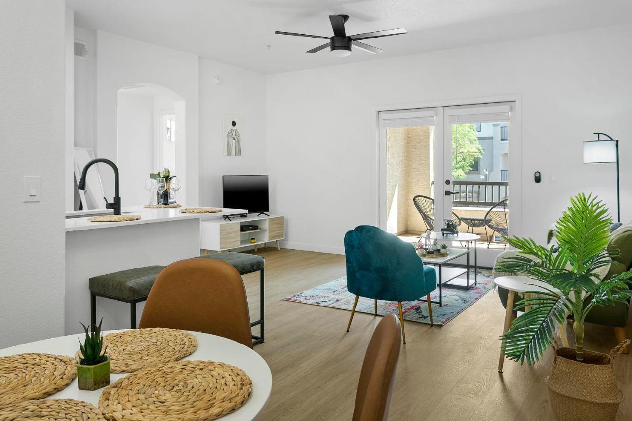Apartment Cozysuites By The Stadium With Pool 03 *