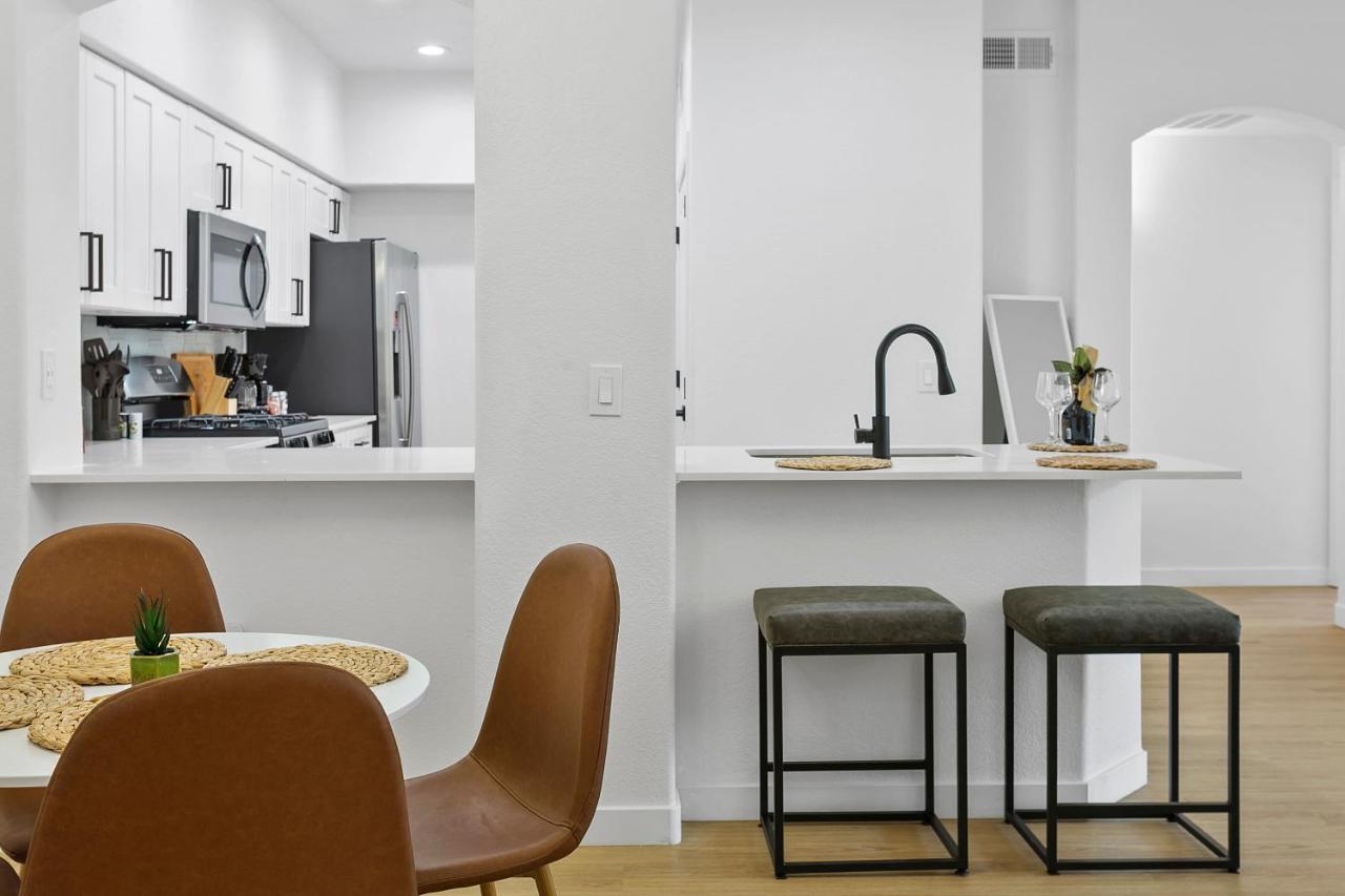 Apartment Cozysuites By The Stadium With Pool 03 *