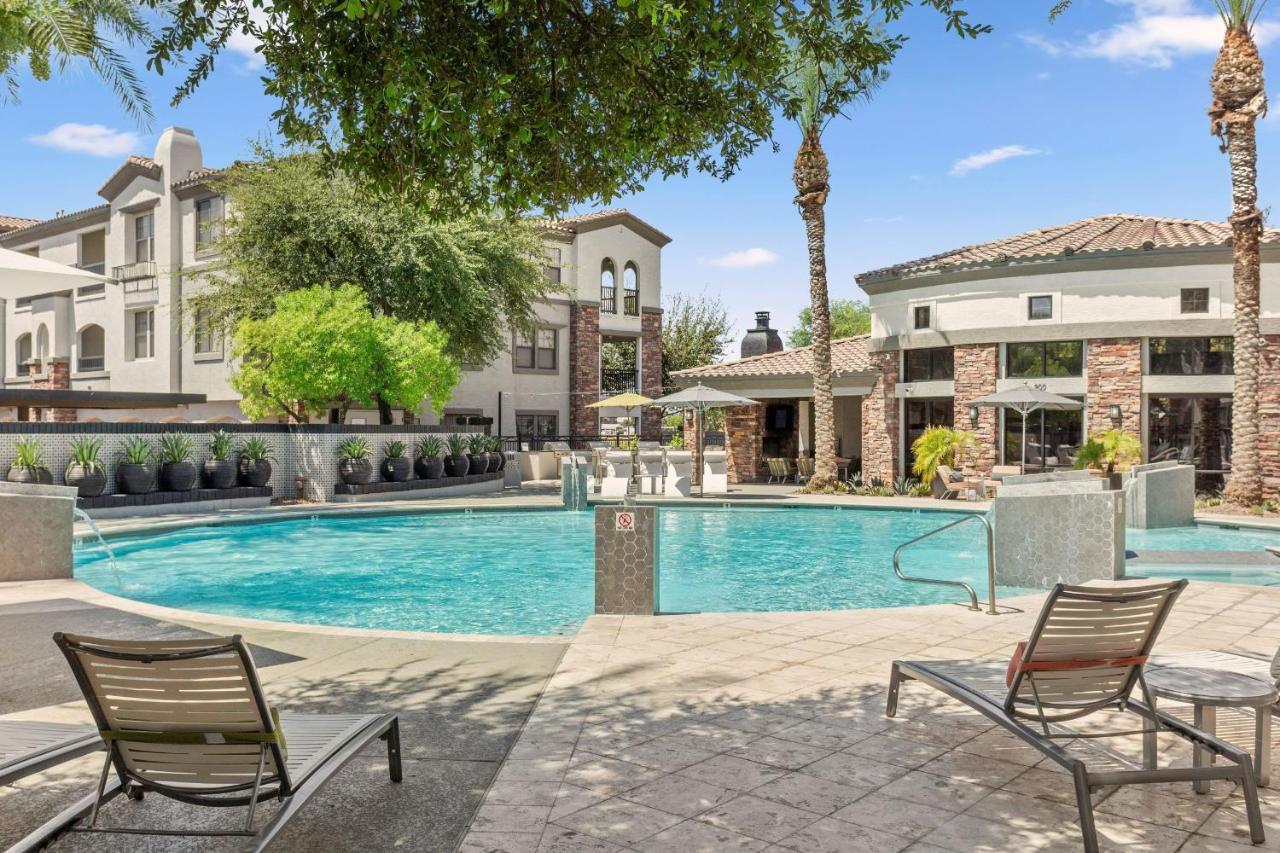 Apartment Cozysuites By The Stadium With Pool 03 *