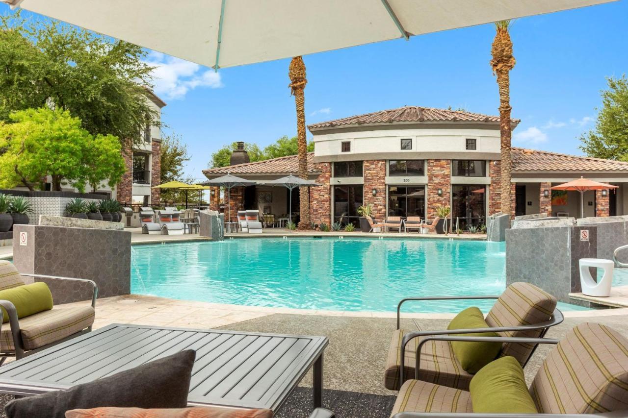 Cozysuites By The Stadium With Pool 03 *